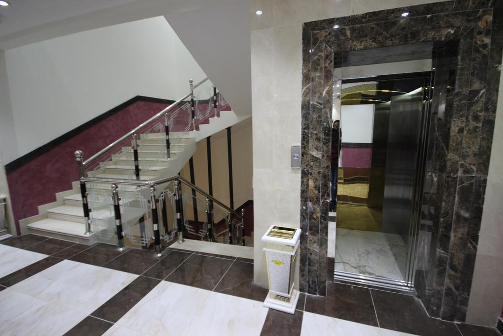 ריאד Alathriyah Hotel Suites מראה חיצוני תמונה